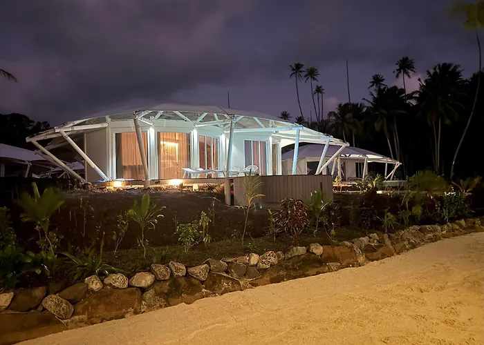 Apatoa Beach & Garden Village
